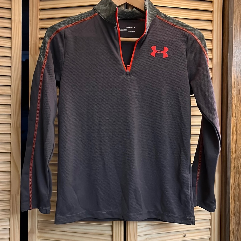Boys Under Armour Zip Pullover Shirt Size M NWT